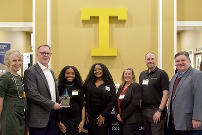 BrandSafway was honored as the 2024 Internship Company of the Year. (From left): Susan Lozier, Karl Fessenden, Lauren Hester, Nadia Muhammad, Karen Riapos, Brenton Jones, and David Gaston.