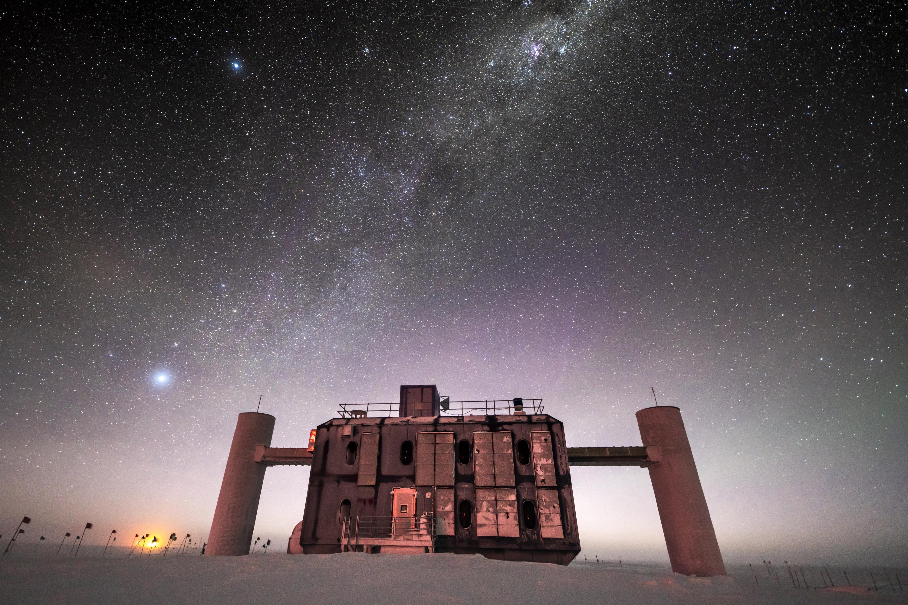 The IceCube Neutrino Laboratory (Photo credit Martin Wolf, IceCube/NSF)