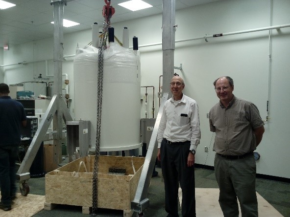 Leslie Gelbaum and Johannes Leisen during unpacking of new NMR instruments in July 2016. Photo by Julia Kubanek.