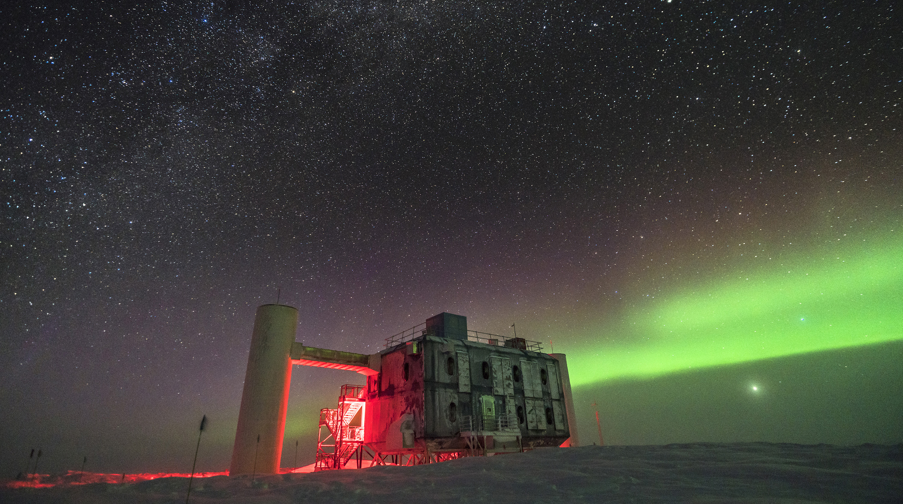 IceCube Observatory at night