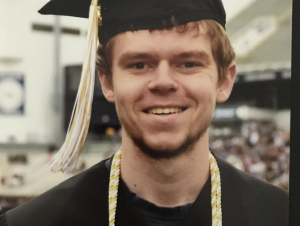 headshot_noah_caplinger_grad