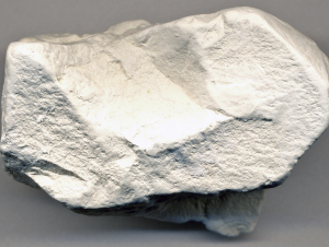 Kaolinite from Twiggs Co., GA (Photo Wikimedia Commons).jpeg
